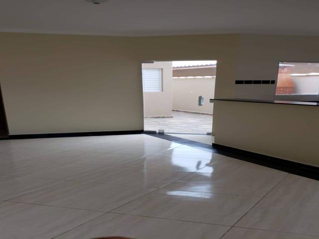 #46 - Casa para Venda em Taubaté - SP - 2