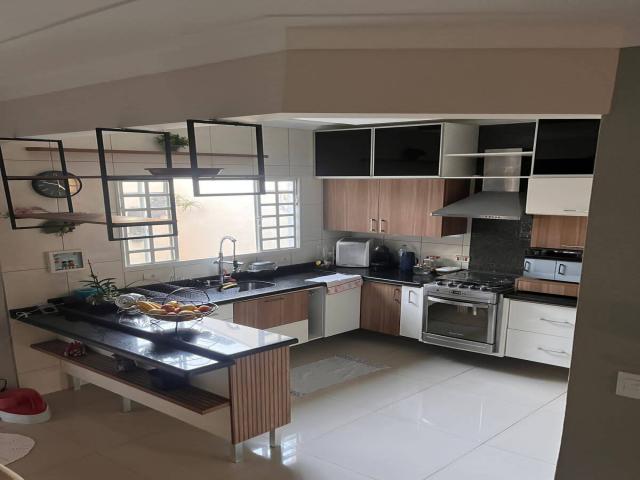 #50 - Casa para Venda em Taubaté - SP