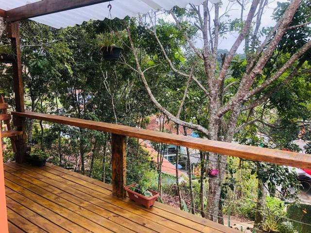 #73 - Casa para Venda em Santo Antônio do Pinhal - SP - 2