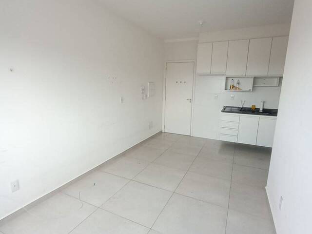 #82 - Apartamento para Locação em Taubaté - SP - 1
