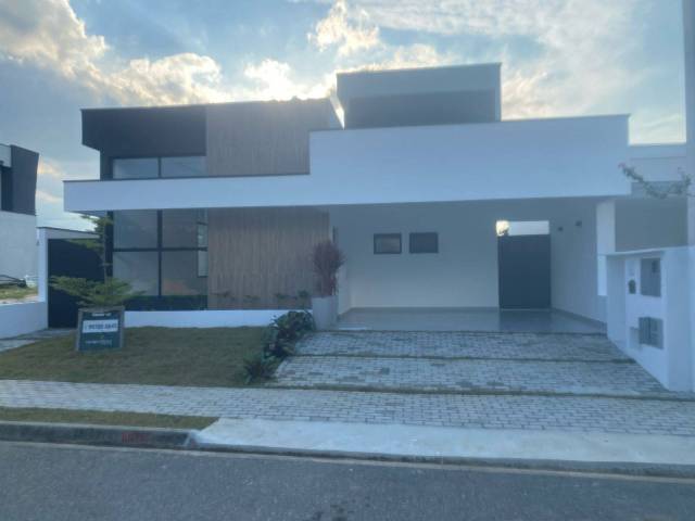 #95 - Casa em condomínio para Venda em Taubaté - SP