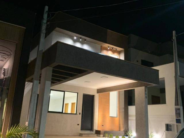 #116 - Sobrado para Venda em Taubaté - SP - 2