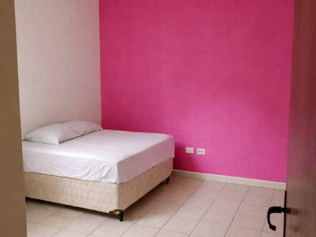 Sobrado para Venda em Taubaté - 5